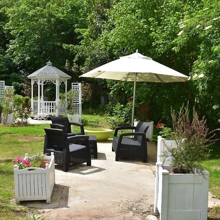 Superb Holiday Home Near The Beach Quineville ภายนอก รูปภาพ