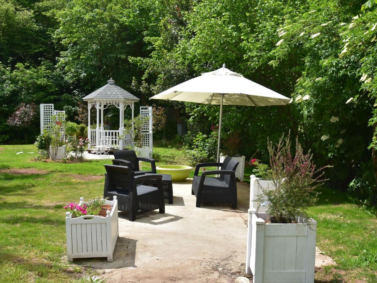 Superb Holiday Home Near The Beach Quineville ภายนอก รูปภาพ