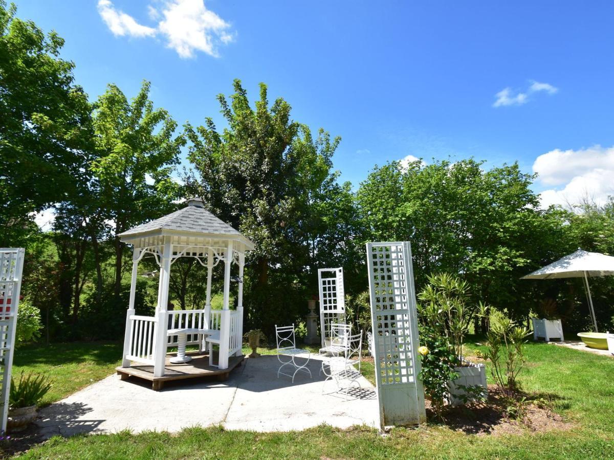 Superb Holiday Home Near The Beach Quineville ภายนอก รูปภาพ