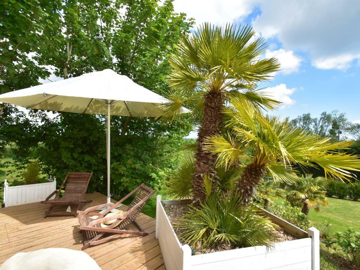 Superb Holiday Home Near The Beach Quineville ภายนอก รูปภาพ